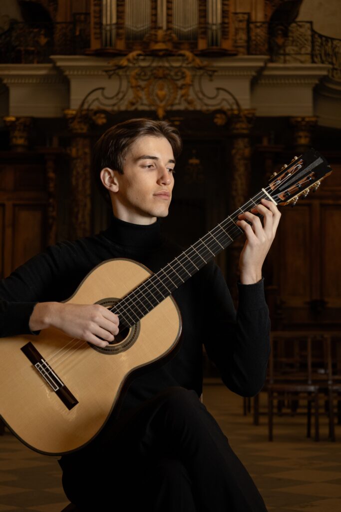 Classical guitarist Virgile Barthe